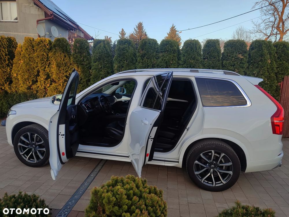 Volvo XC 90 B5 D AWD Geartronic Momentum - 22