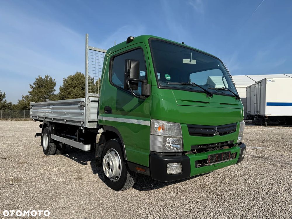 Mitsubishi CANTER FUSO - 2