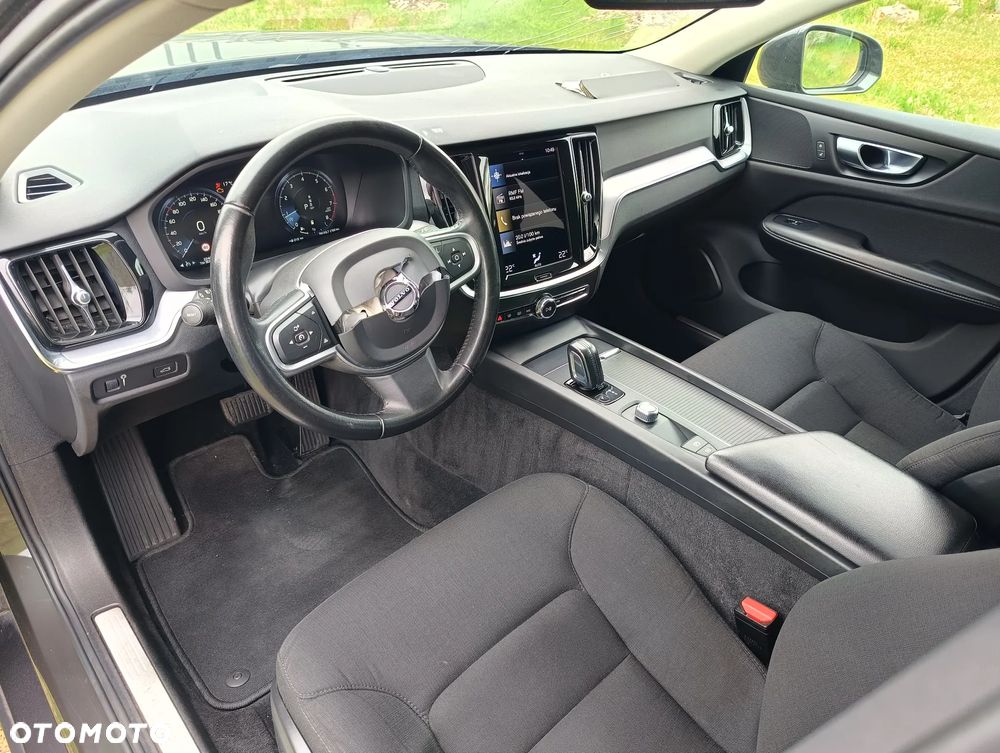 Volvo V60 B3 B Momentum - 15