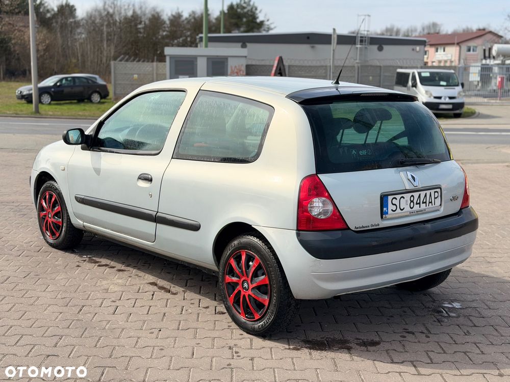 Renault Clio 1.2i RT 16V - 5