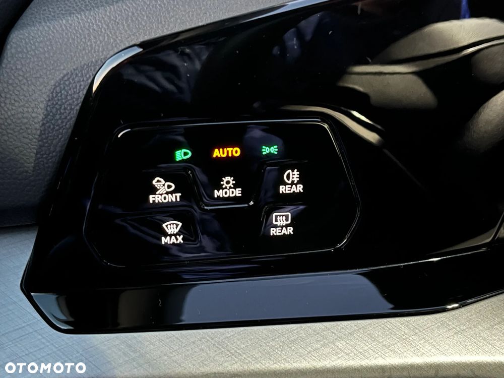 Volkswagen Golf Variant - 28