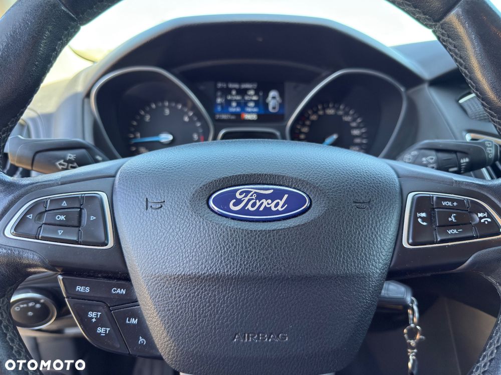 Ford Focus - 11