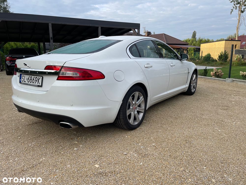 Jaguar XF 3.0 V6 Premium Luxury - 9