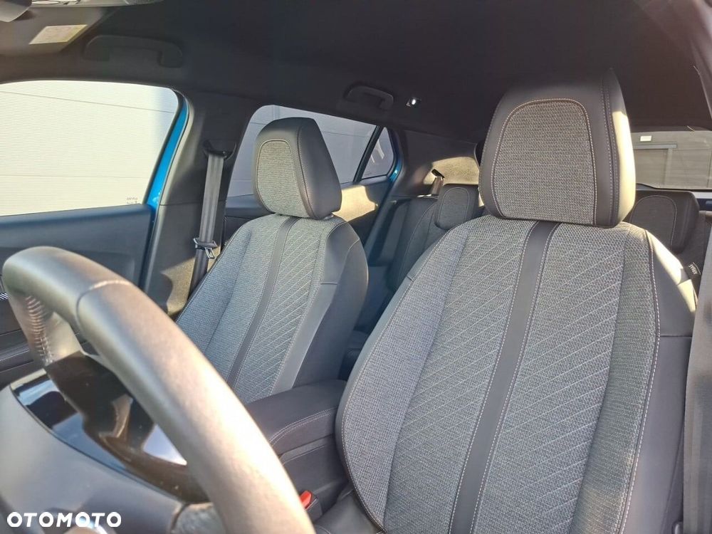 Peugeot 2008 1.2 PureTech Allure S&S EAT8 - 17