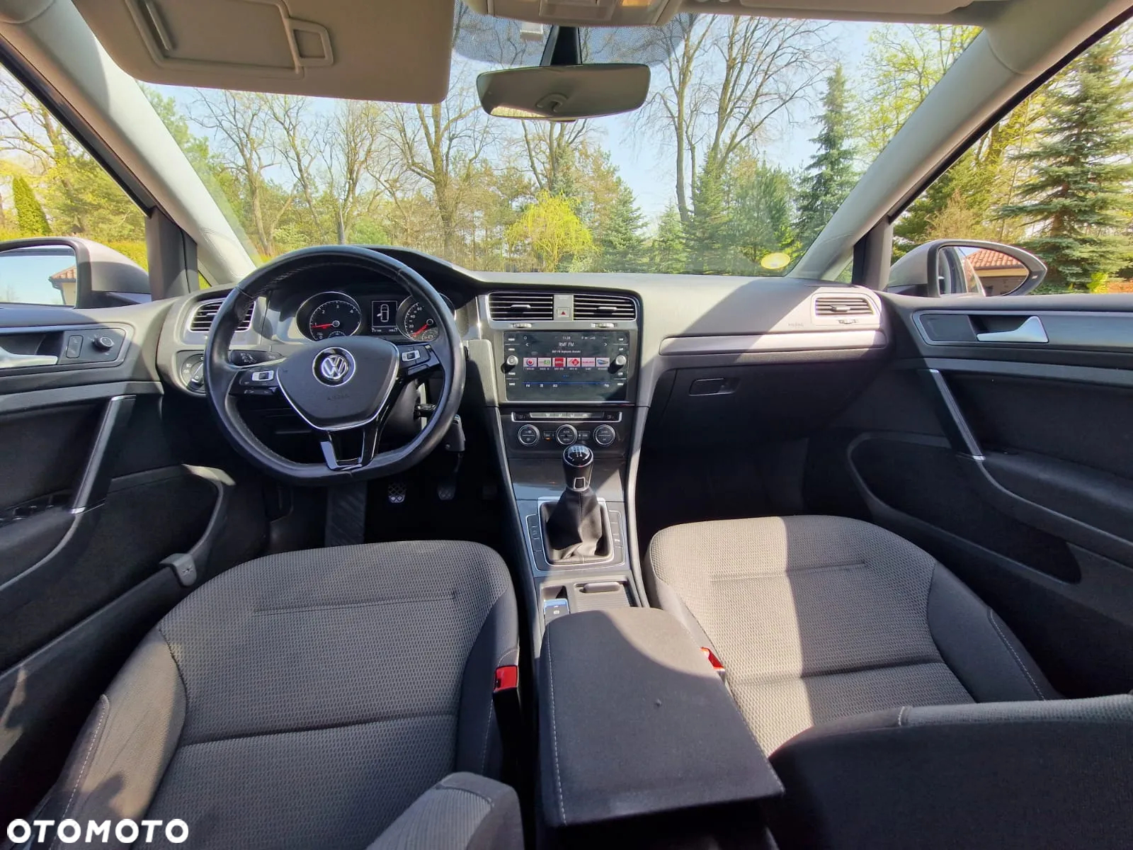Volkswagen Golf - 17