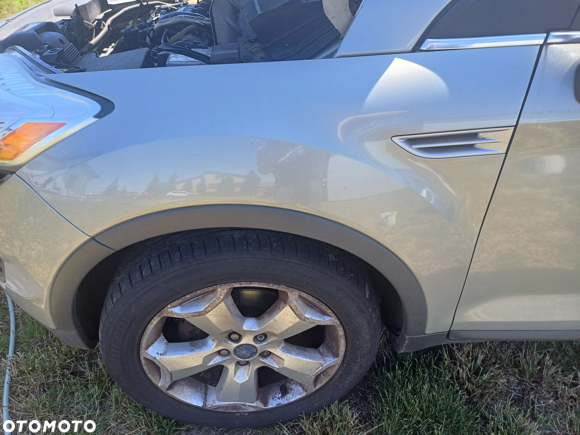 Błotnik przedni prawy lub lewy Ford Kuga Mk 1 kolor P8 - 4