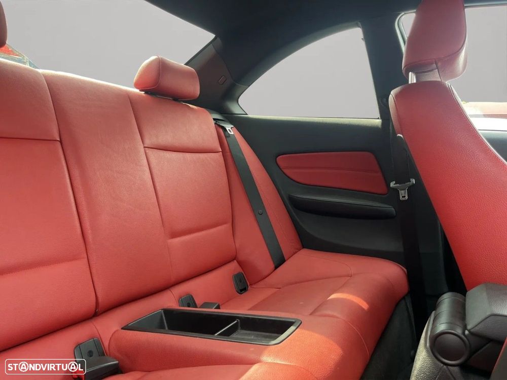 BMW 118 d Pack M - 18
