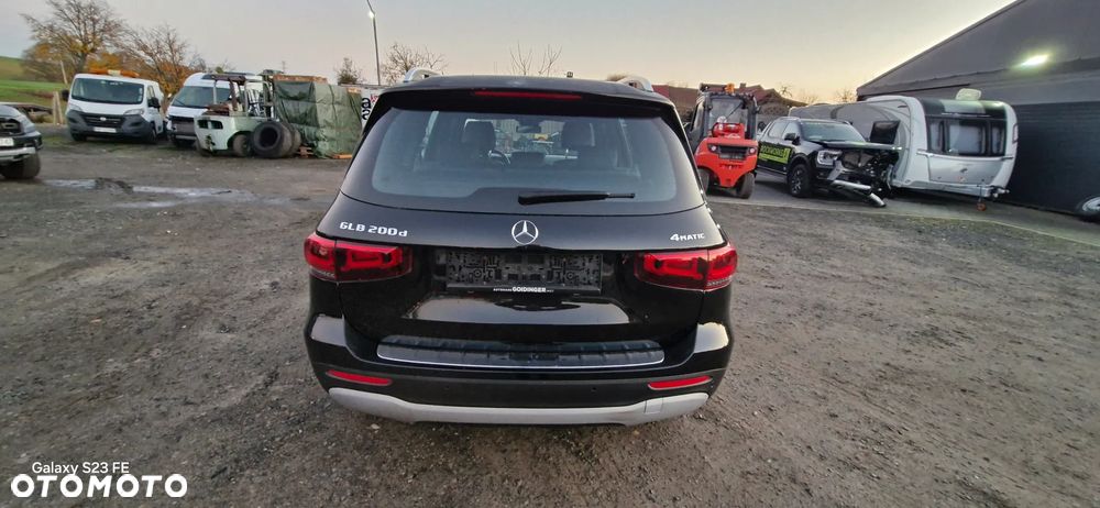 Mercedes-Benz GLB 200 d 4-Matic 8G-DCT - 7