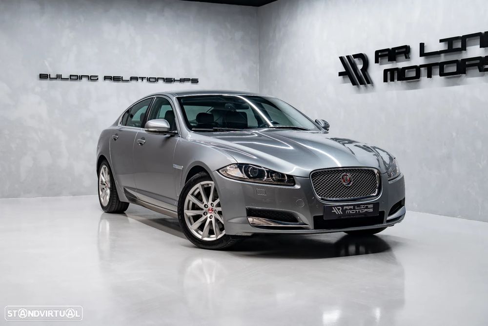 Jaguar XF 2.2 D Premium Luxury - 3