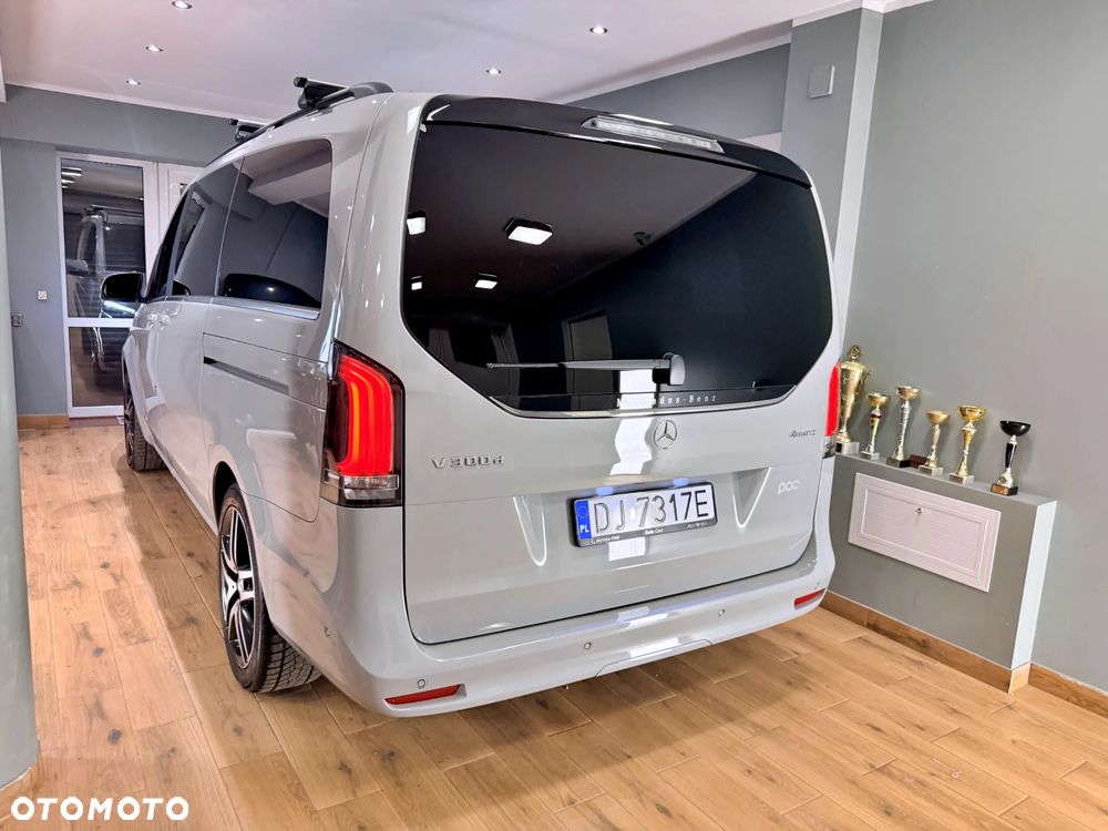 Mercedes-Benz Klasa V 300 d 4-Matic 9G-Tronic Exclusive (długi) - 4