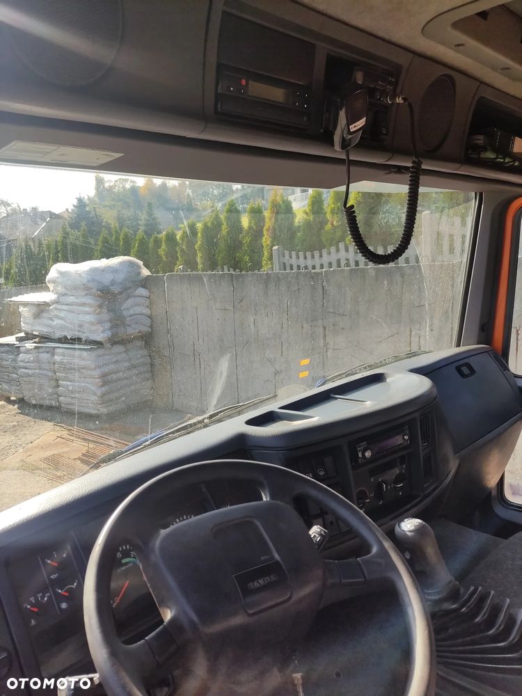 Volvo FL 180 HDS specjalny - 5