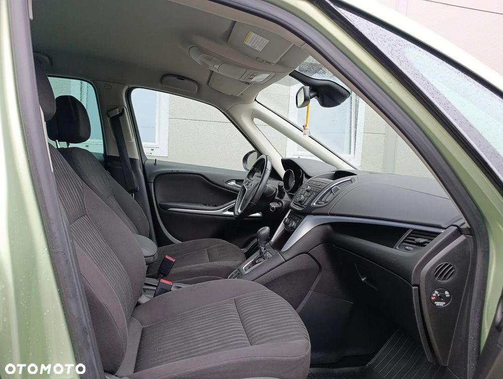 Opel Zafira Tourer 1.4 Turbo Automatik Style - 26