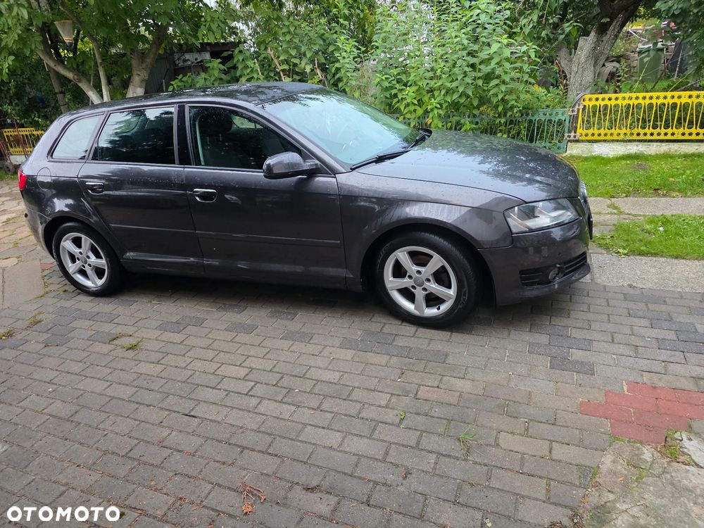 Audi A3 Sportback 1.6 TDI DPF Attraction - 6