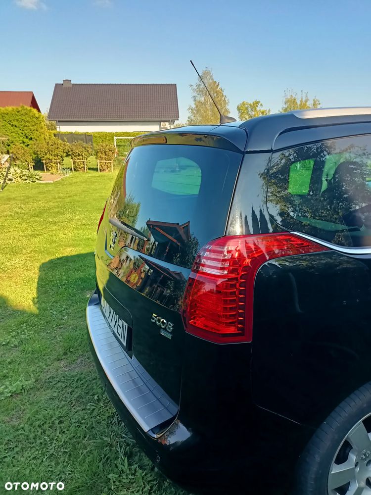Peugeot 5008 1.6 HDi Premium - 16
