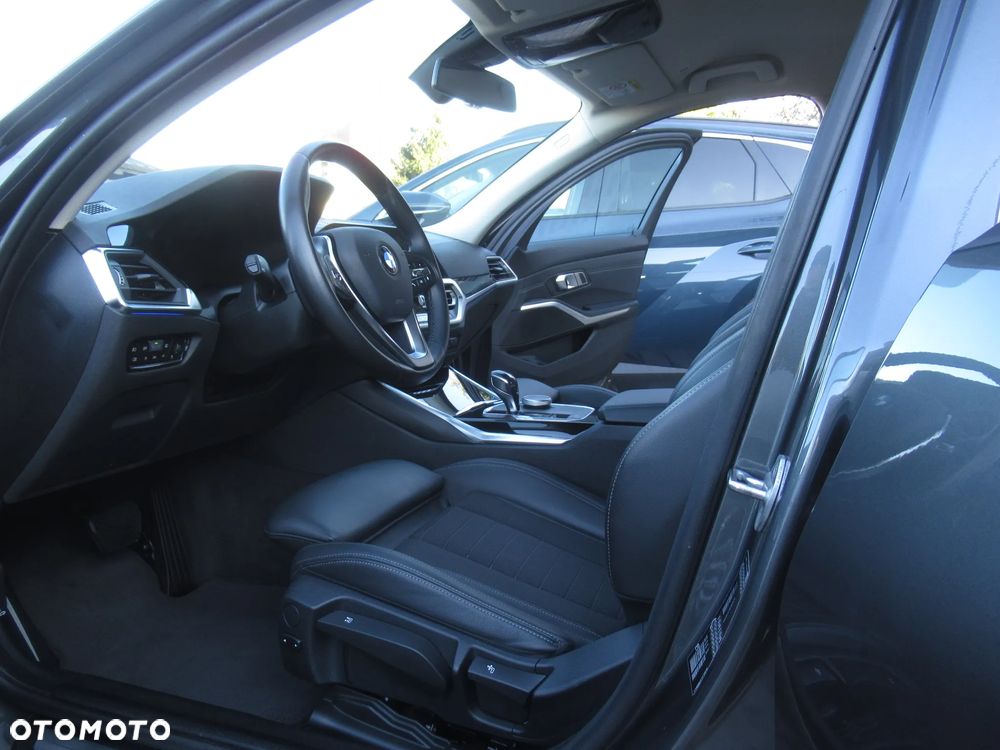 BMW Seria 3 320d MHEV Sport Line - 5