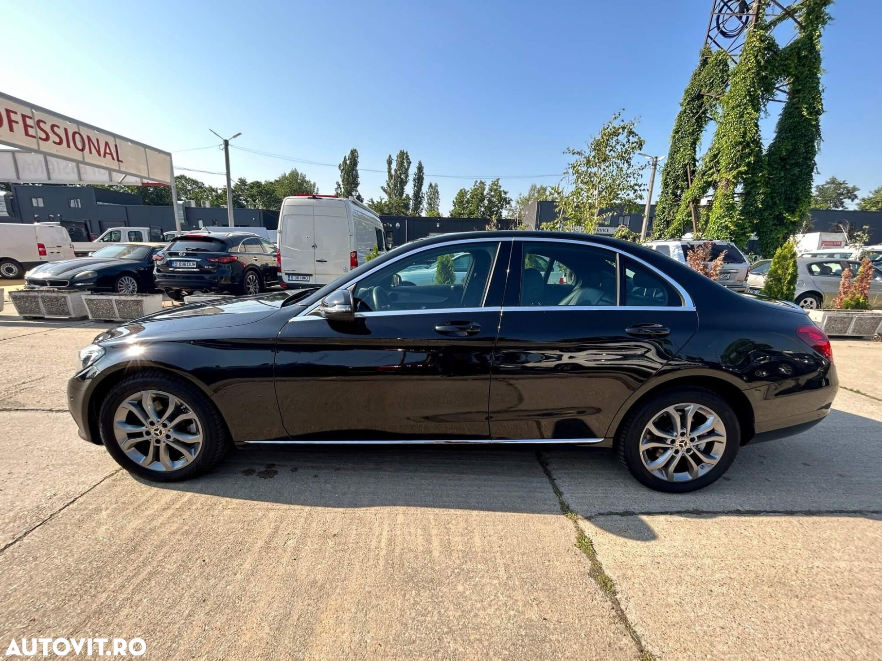 Mercedes-Benz C - 8