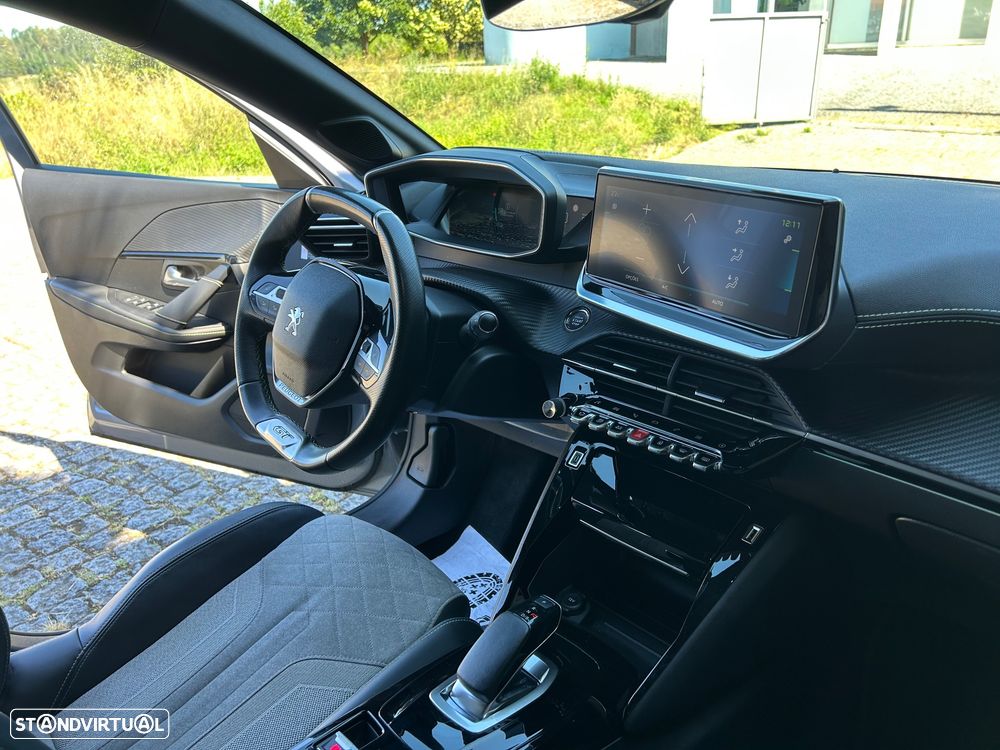 Peugeot e-208 50 kWh GT - 21