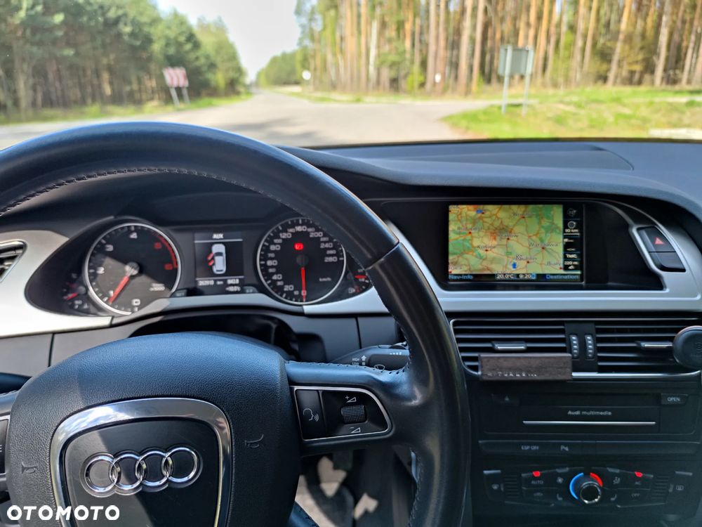 Audi A4 Avant 2.0 TDI DPF Ambiente - 22