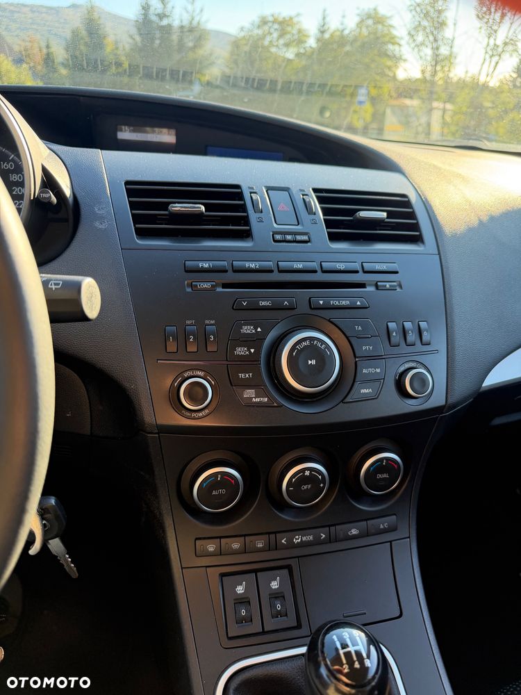 Mazda 3 1.6 Exclusive EU5 - 16