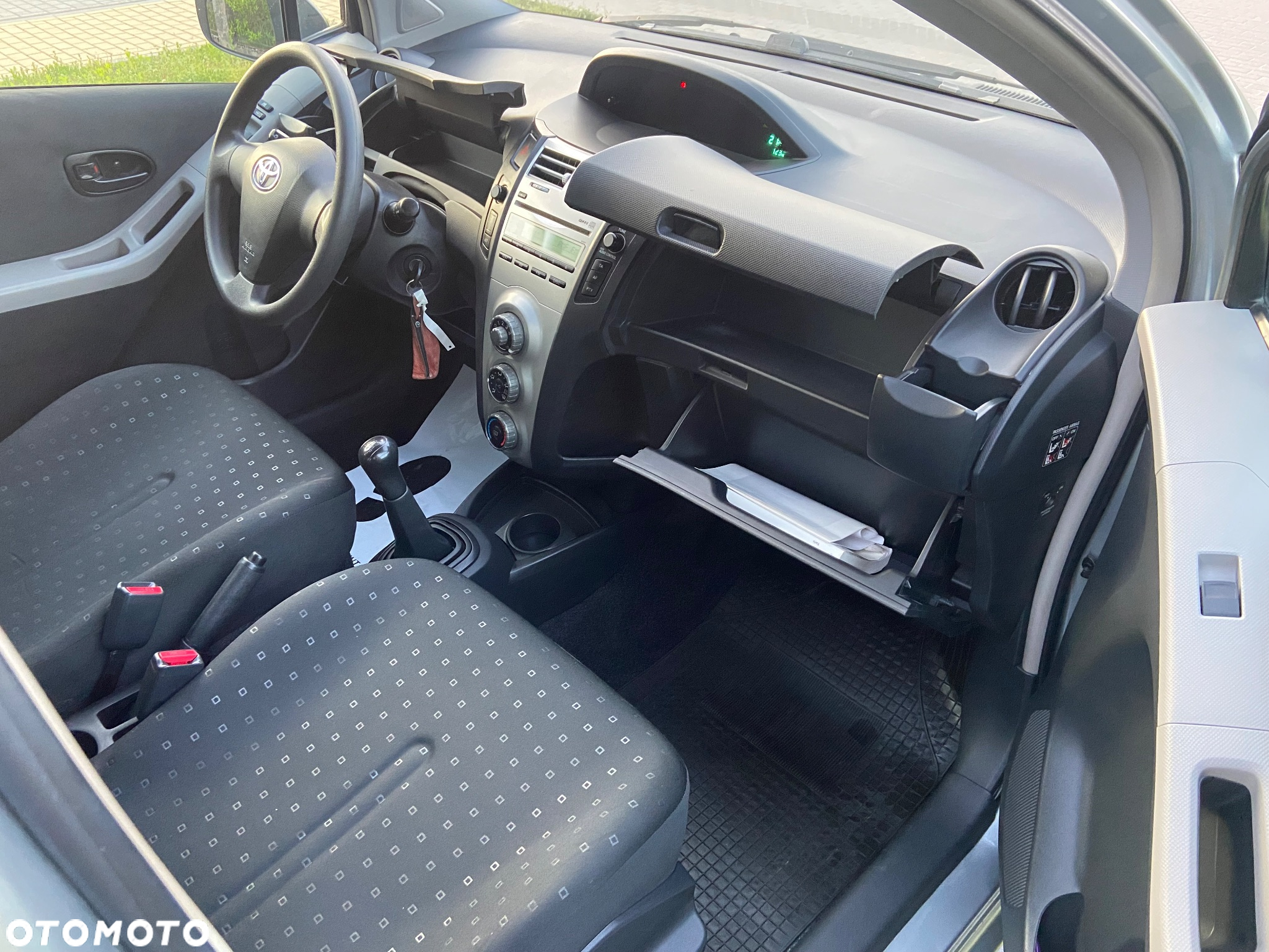 Toyota Yaris 1.3 VVT-i Executive - 10