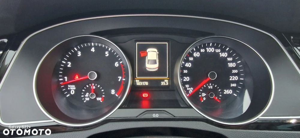 Volkswagen Passat - 9