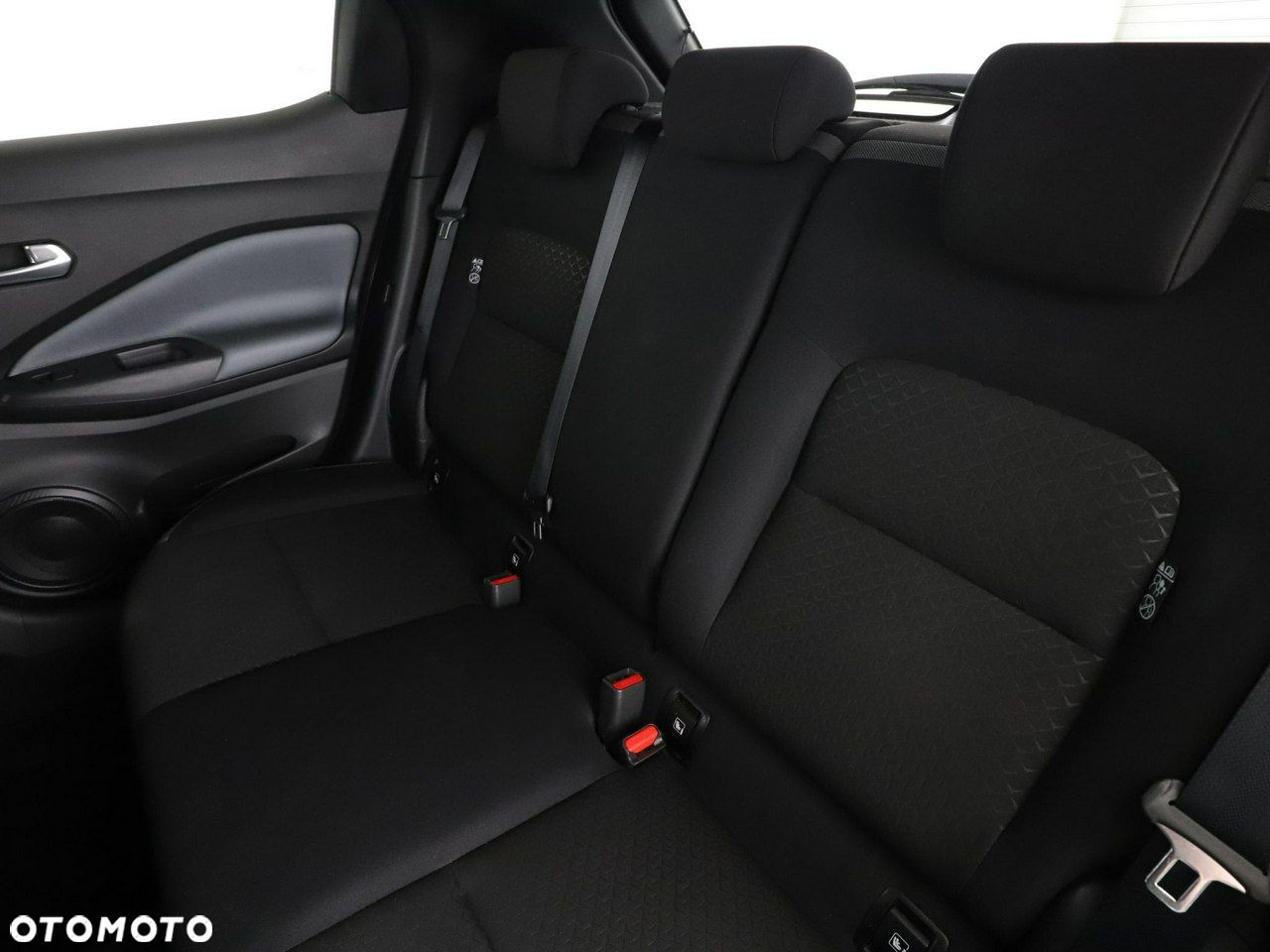 Nissan Juke 1.0 DIG-T N-Connecta - 17