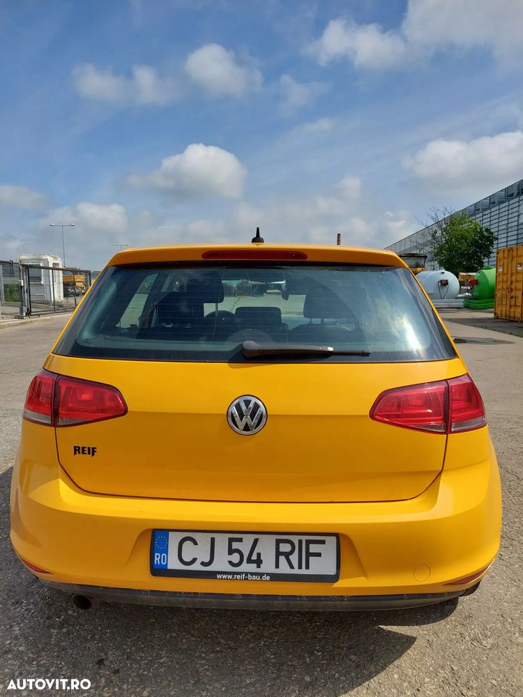 Volkswagen Golf 1.6 TDI DPF Trendline - 5
