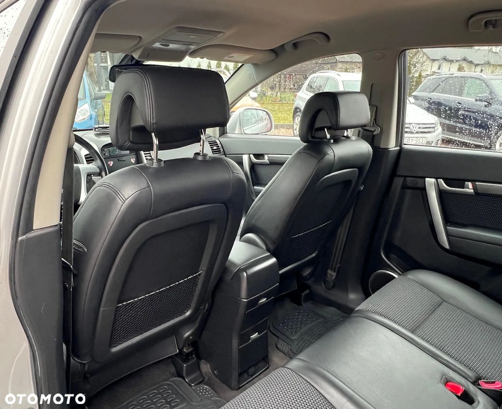 Chevrolet Captiva 2.4 LS - 11