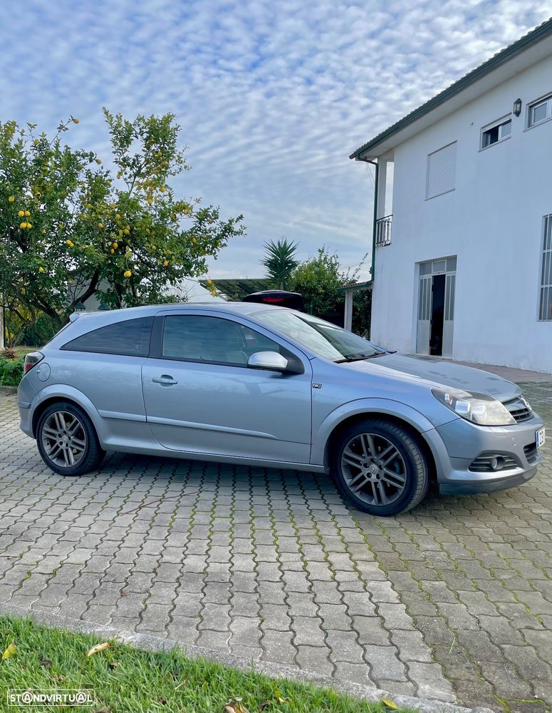 Opel Astra GTC 1.3 CDTI - 2
