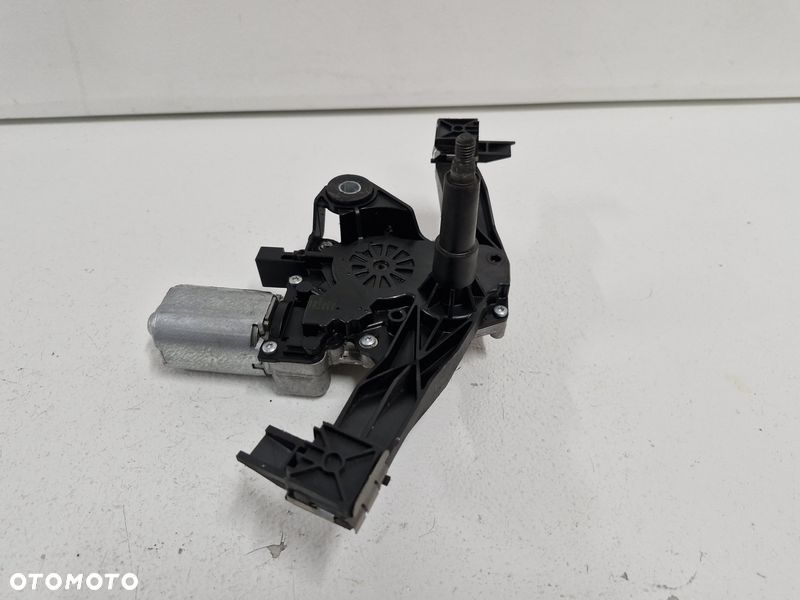 opel corsa e adam silniczek wycieraczki tył klapy bagażnika 39045012 - 2