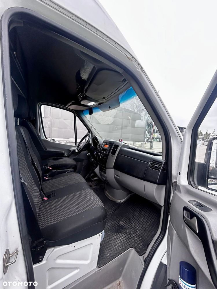 Mercedes-Benz SPRINTER - 4