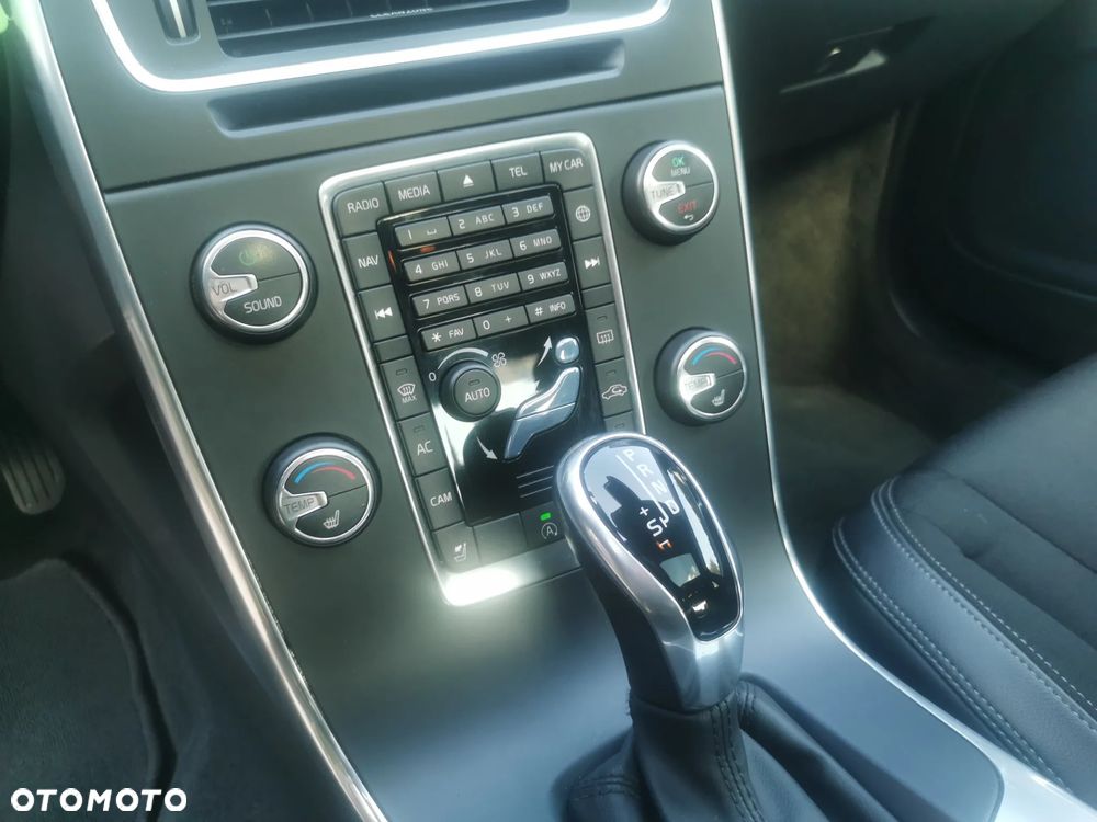 Volvo S60 D3 Geartronic Momentum - 18