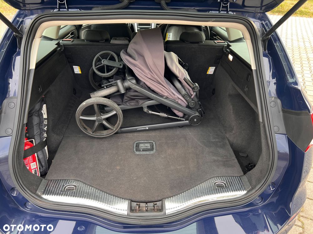 Ford Mondeo - 32