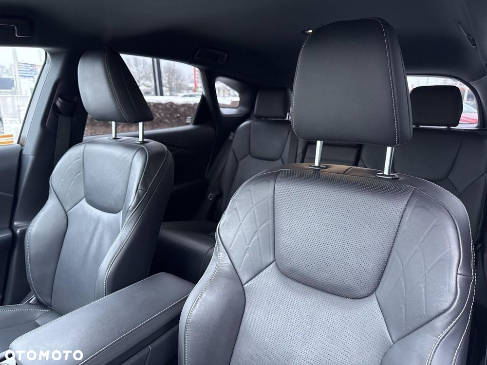 Lexus RX - 12