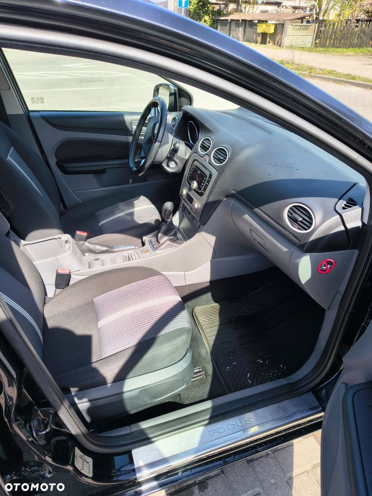 Ford Focus 1.6 16V Black Magic - 6