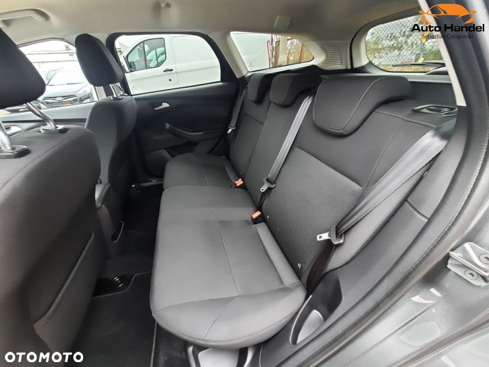 Ford Focus Turnier 1.5 EcoBoost Start-Stopp-System TITANIUM - 33