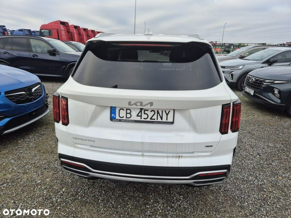 Kia Sorento - 5