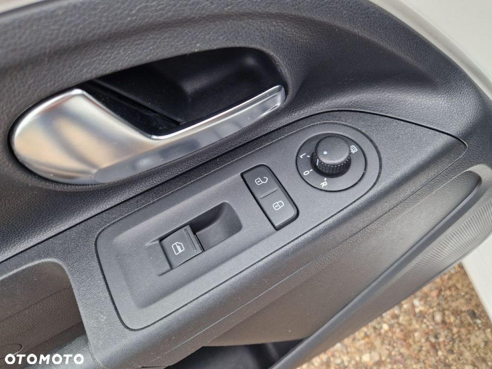Volkswagen up! - 9