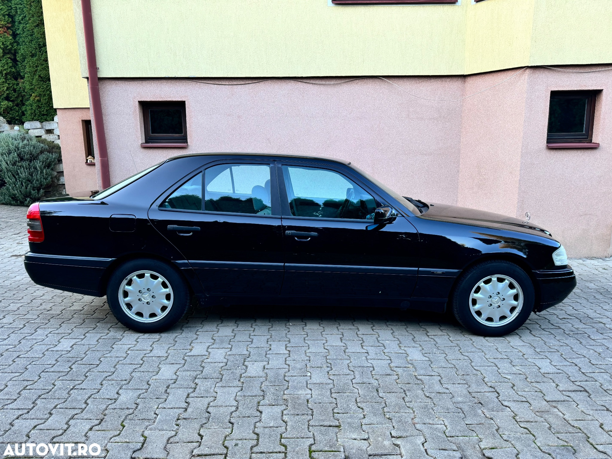 Mercedes-Benz C - 4