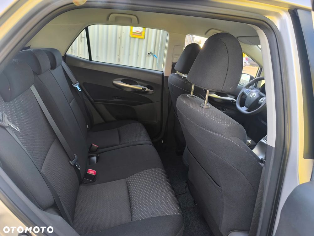 Toyota Auris 1.33 Dual-VVT-i Edition - 10