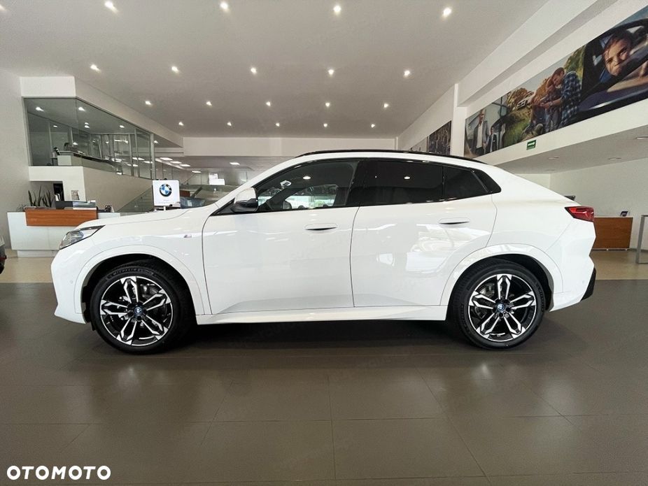 BMW iX2 - 3
