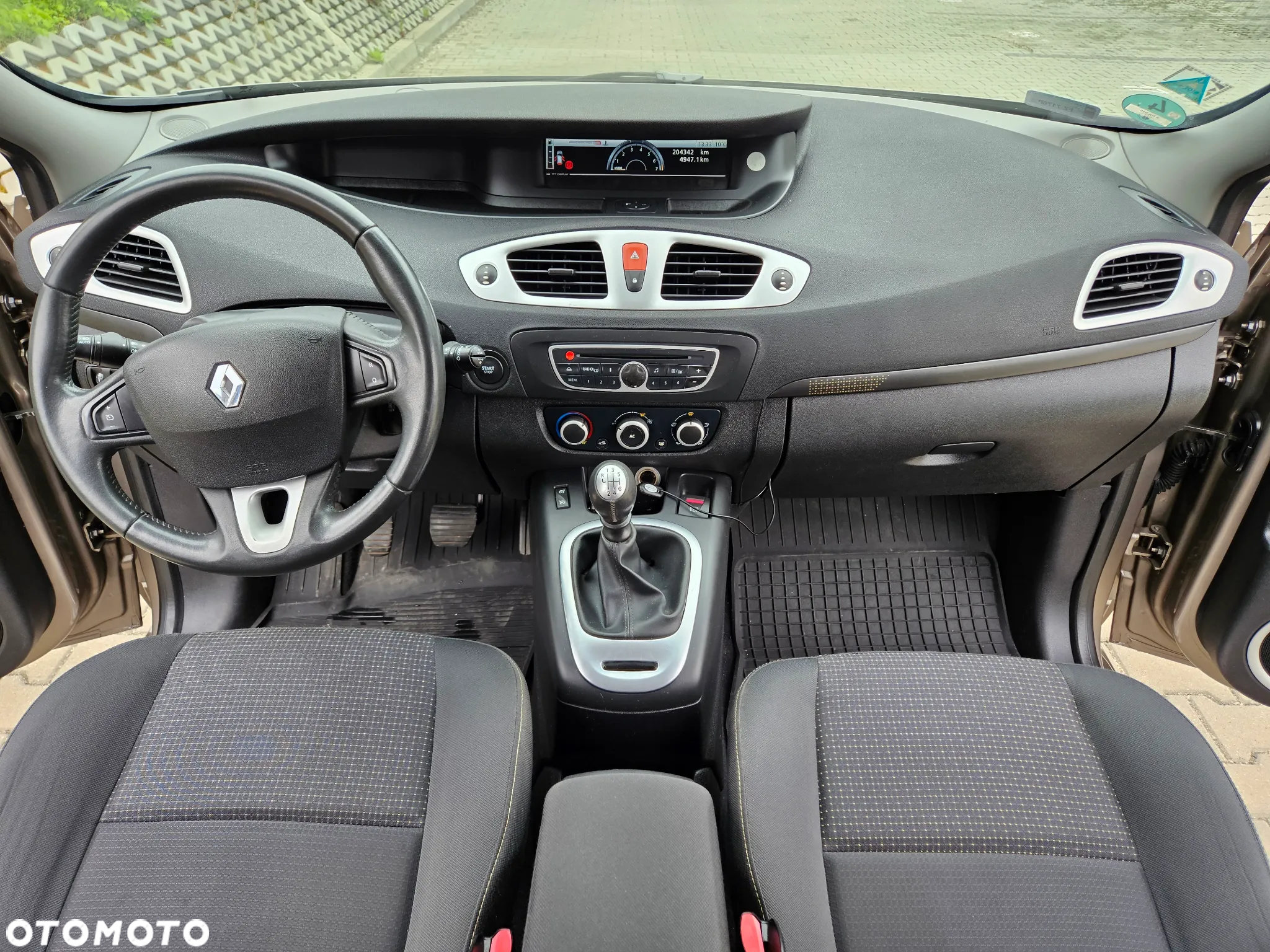 Renault Grand Scenic 1.6 16V 110 Dynamique - 9
