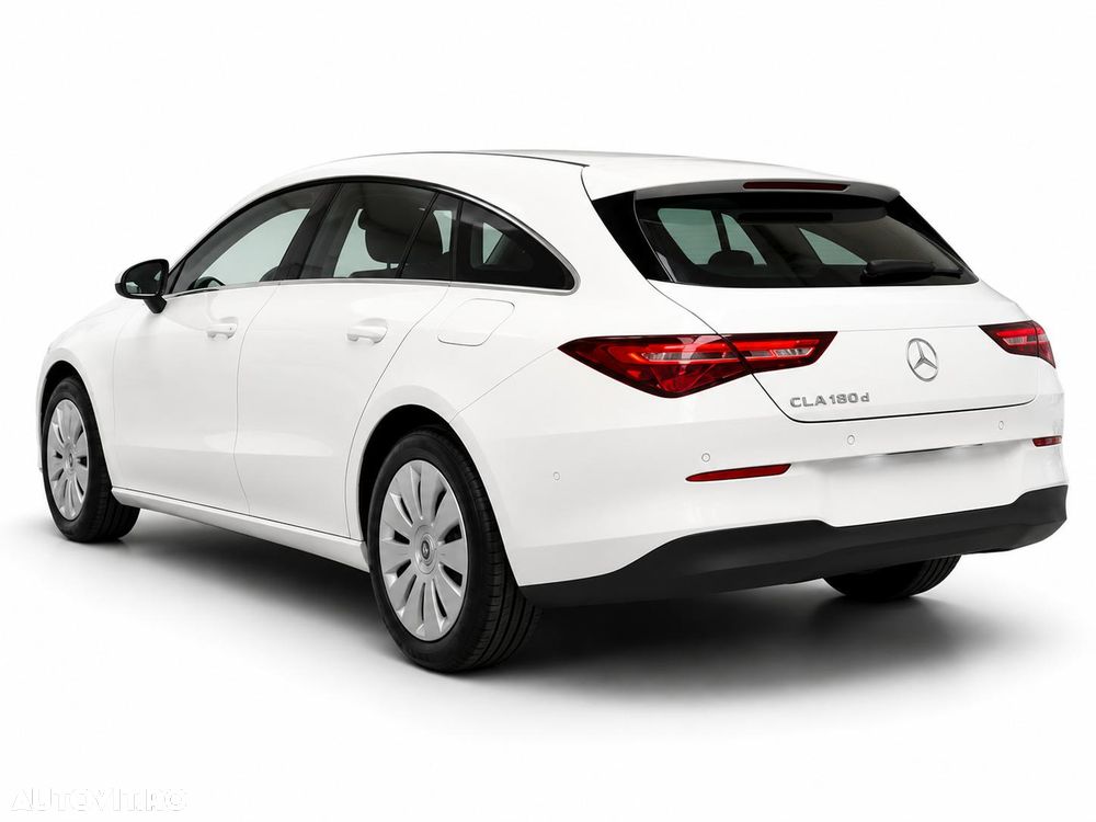 Mercedes-Benz CLA 180 d Shooting Brake - 3