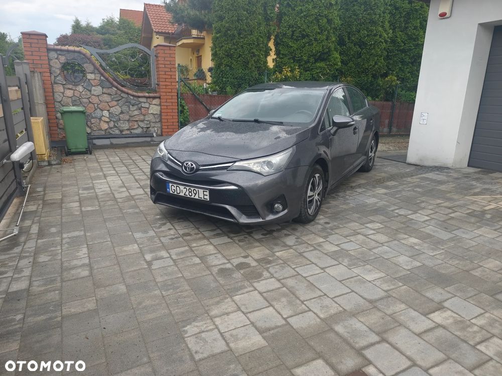 Toyota Avensis 1.8 Active MS - 1