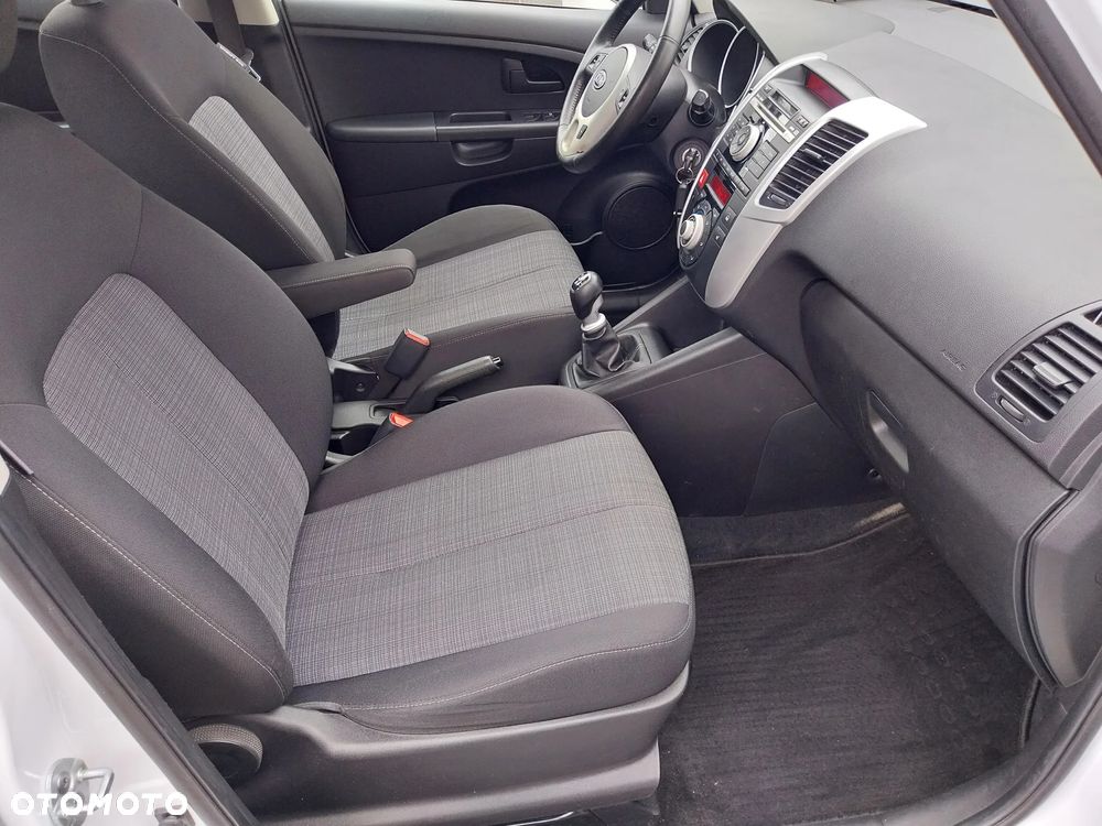 Kia Venga 1.6 CVVT Platinum Edition - 7