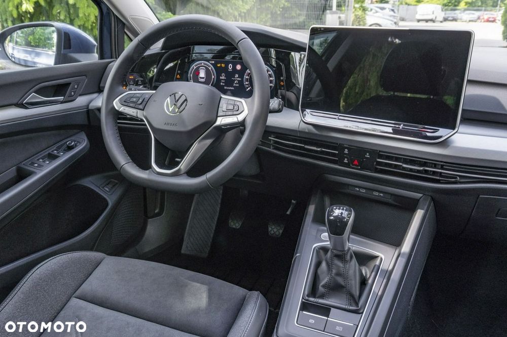 Volkswagen Golf - 25