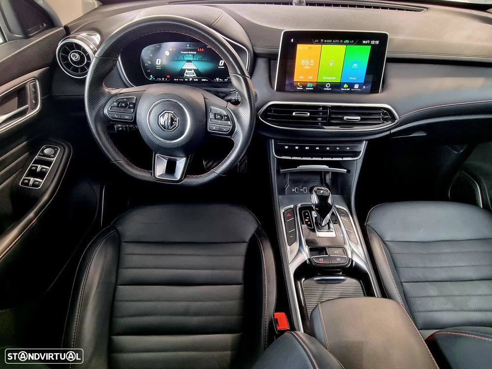MG EHS PHEV Luxury - 14