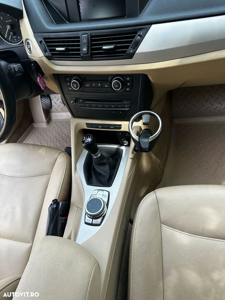 BMW X1 sDrive18d - 25