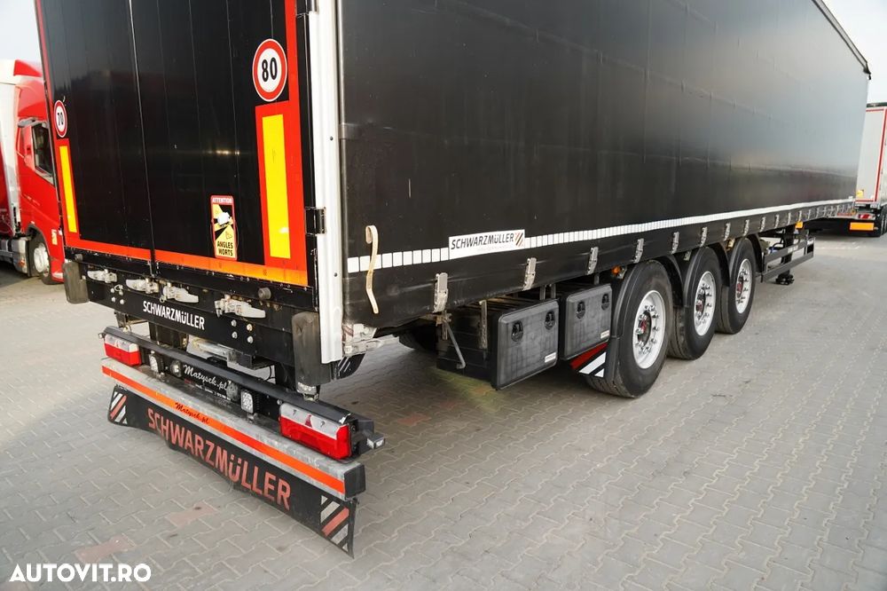 Schwarzmuller CORTINĂ / STANDARD / ACOPERIȘ RIDICAT / AXĂ RIDICATĂ / SAF - 13