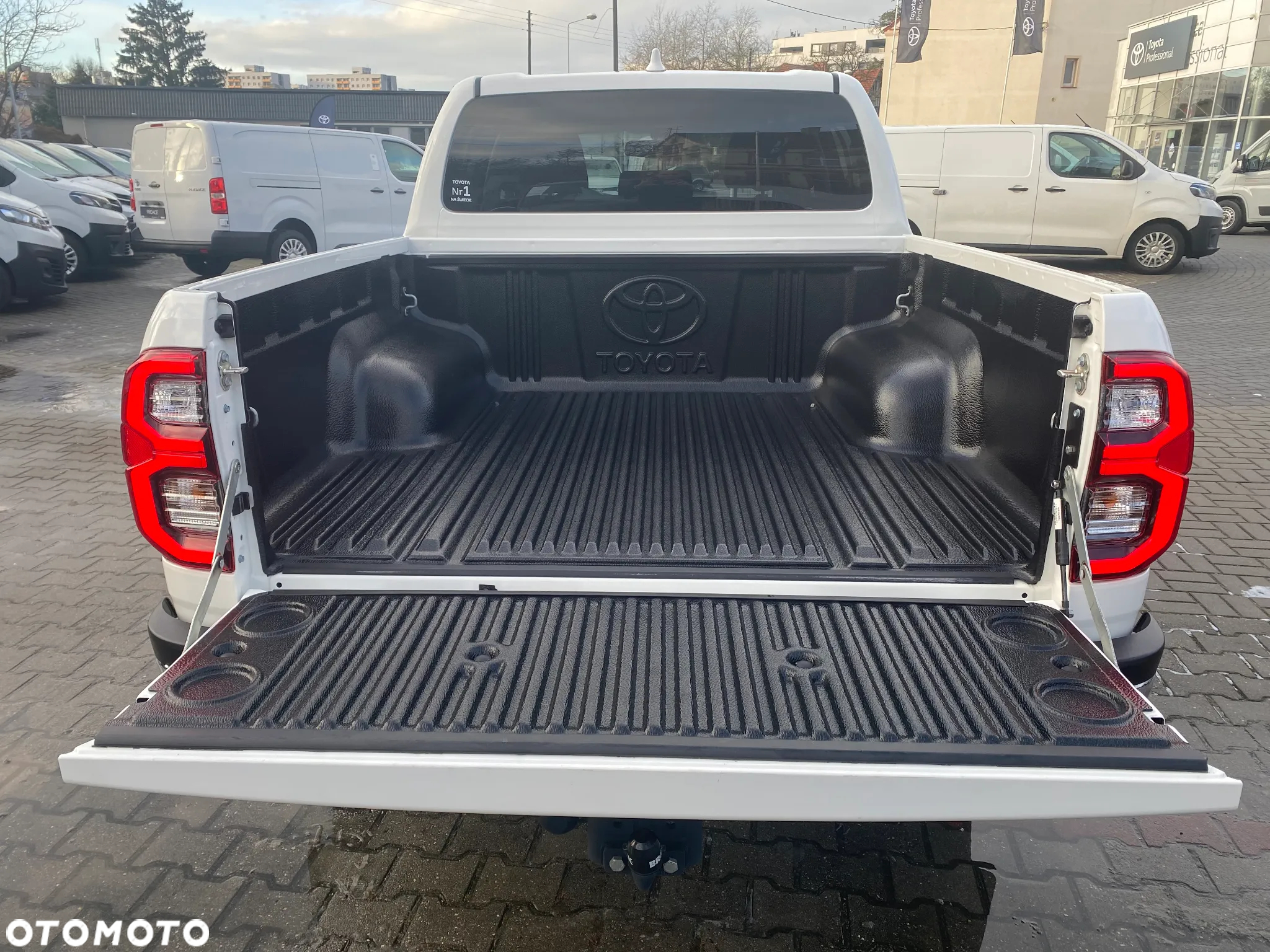 Toyota Hilux 2.8 D-4D Double Cab SR5 4x4